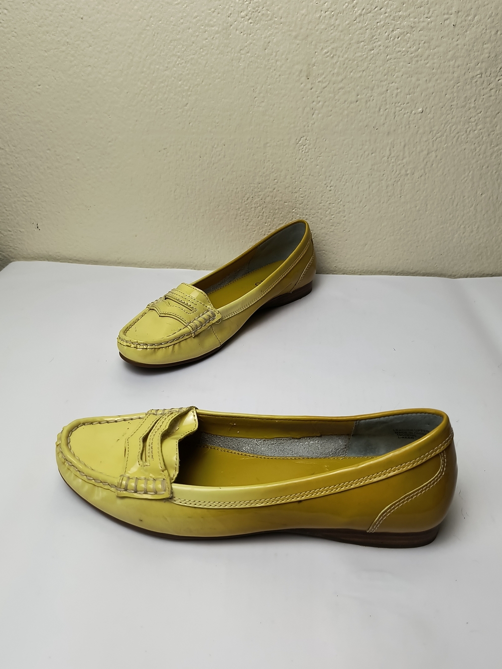 Franco Sarto L-Keen Yellow Hombre Two Tone Women's Penny Loafers - 6M